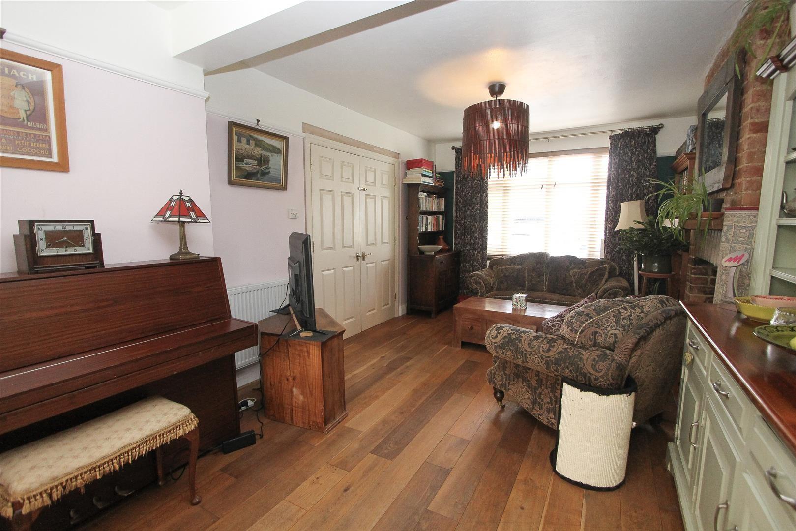 Dale Park Avenue, Carshalton